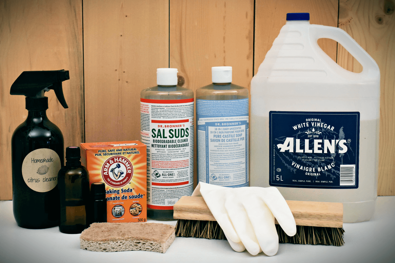 8 Tips for a Decluttered & Naturally Clean Homestead