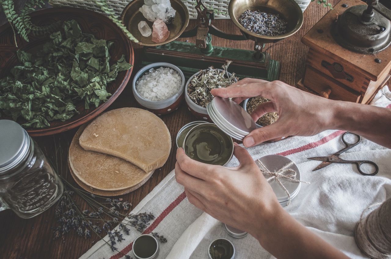 Easy Homemade Herbal Salve for Bites, Bruises, Scrapes & More