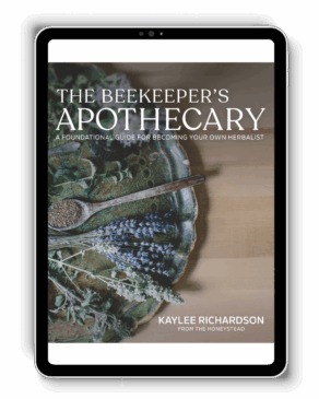 The Beekeeper's Apothecary by Kaylee Richardson (eBook)