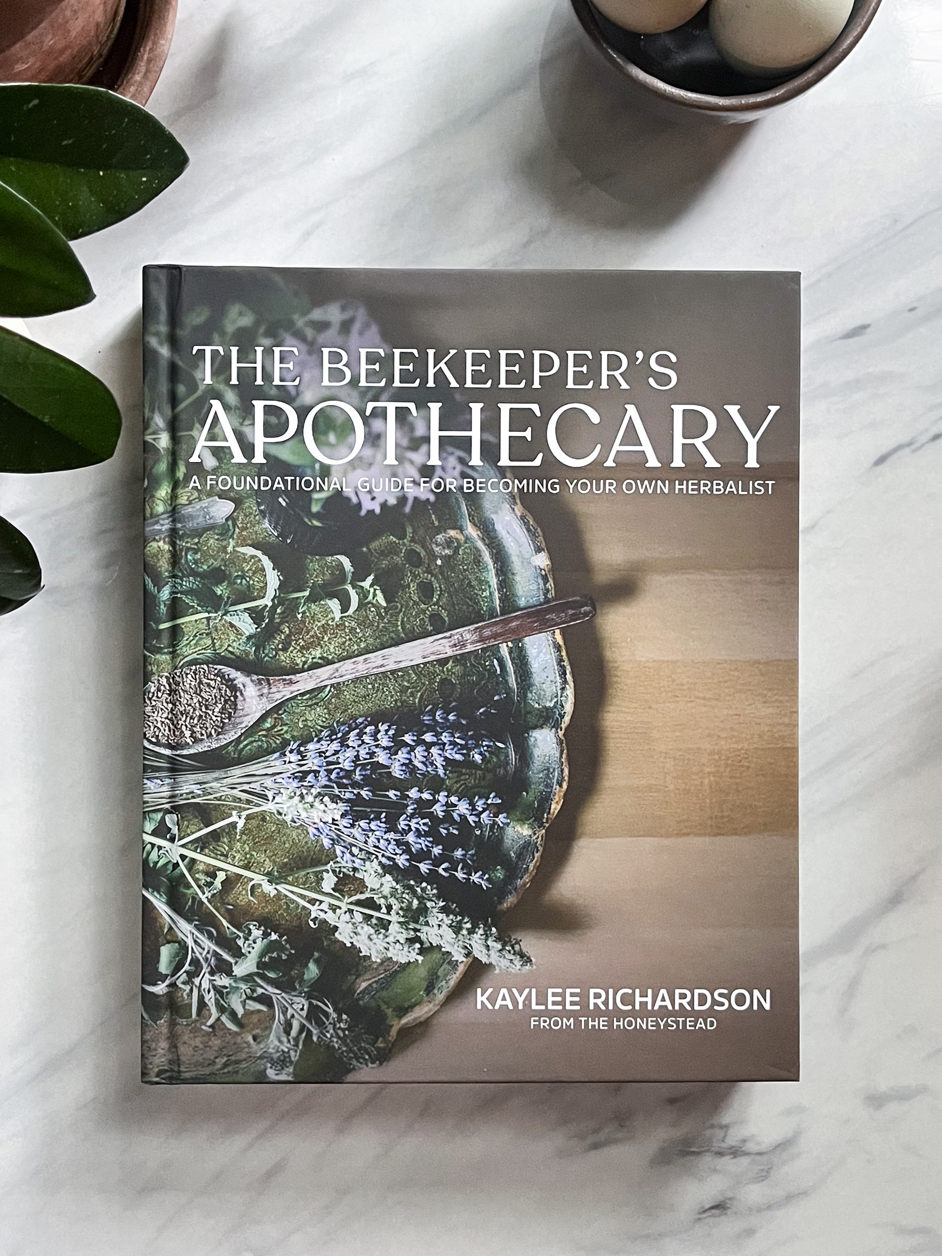 The Beekeeper's Apothecary - Homestead Living